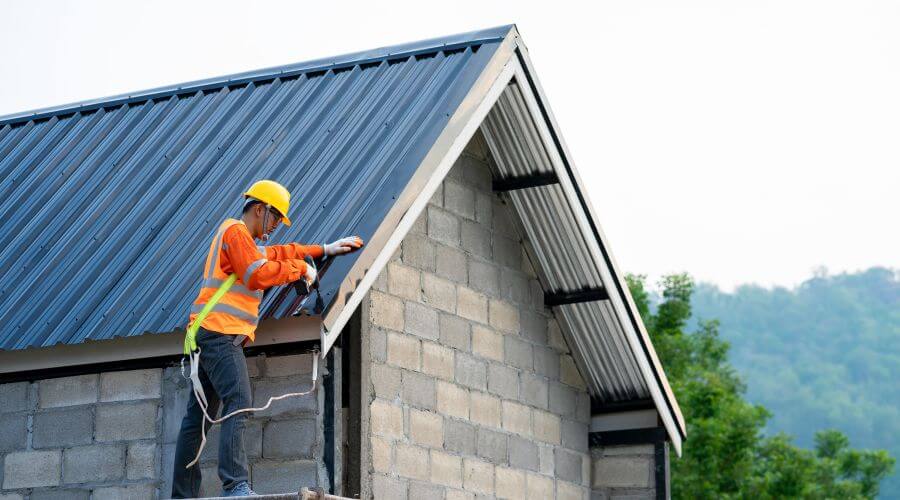 Professional gutter cleaning in Pleasant Plain, OH
